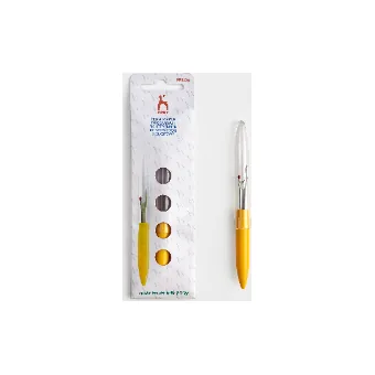Seam ripper with ball